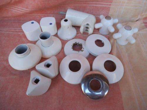 LOT OF VARIOUS TAP ACCESSORIES