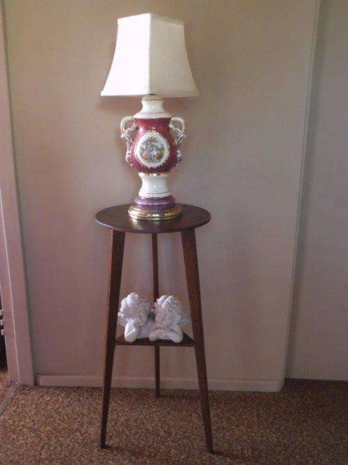 VINTAGE WOODEN LAMP STAND