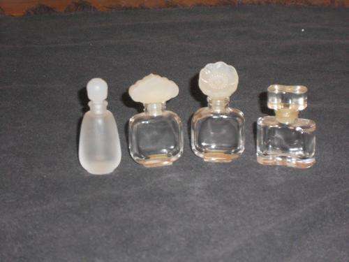LOT OF ESTEE LAUDER PERFUME BOTTLES