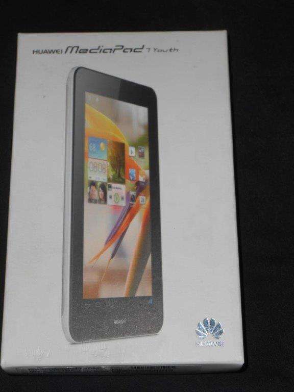 HUAWEI MEDIA PAD 7 YOUTH TABLET + ASTRUM COVER WITH KEYBOARD