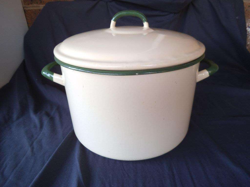LARGE ENAMELWARE POT