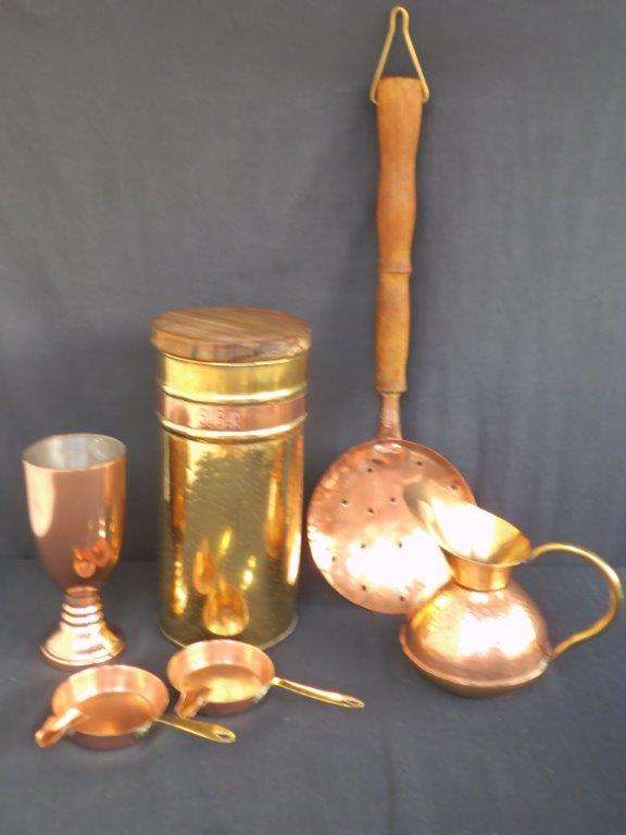 STUNNING COLLECTION OF VINTAGE COPPER & BRASS ITEMS