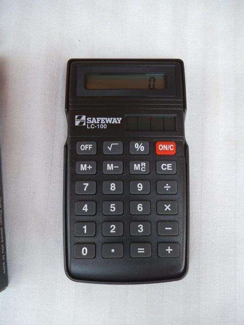 SAFEWAY LC-100 DUAL POWER 8-DIGIT CALCULATOR