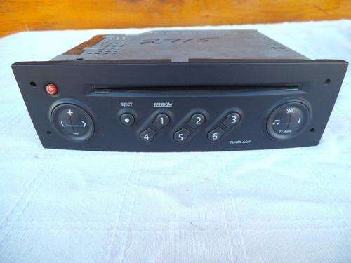 RENAULT MEGANE FRONT LOADER CD PLAYER / RADIO