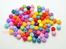 MIX SIZES WOODEN BEADS +- 100 PC S