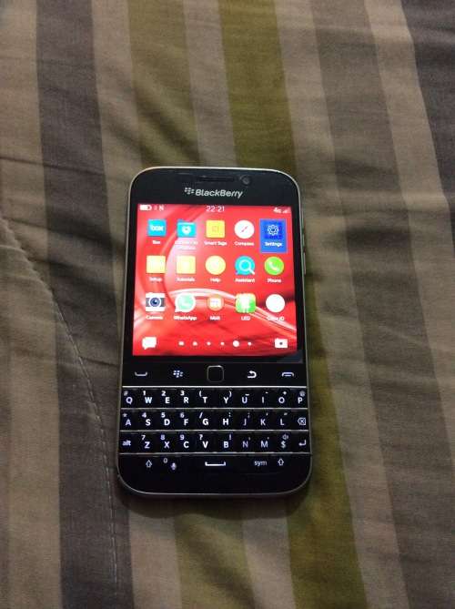 Blackberry  classic (Q20)