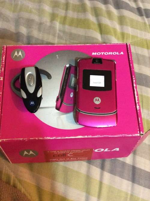 Motorola v3 pink