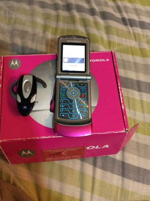 Motorola v3 pink
