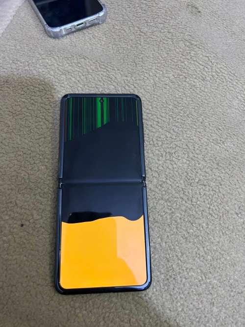 Samsung zflip pls read