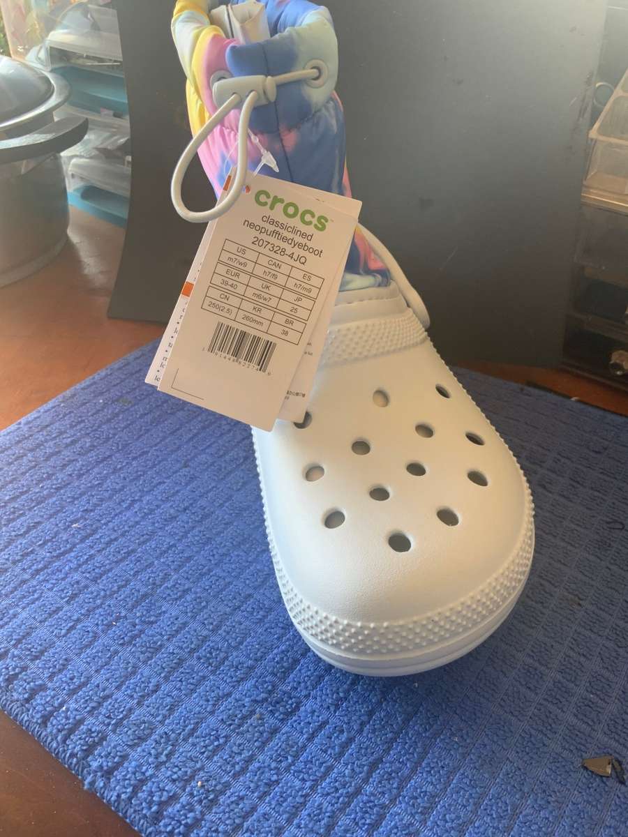 Crocs