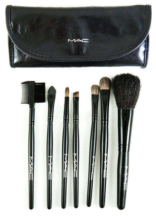 MAC 7PIECE BRUSH SET