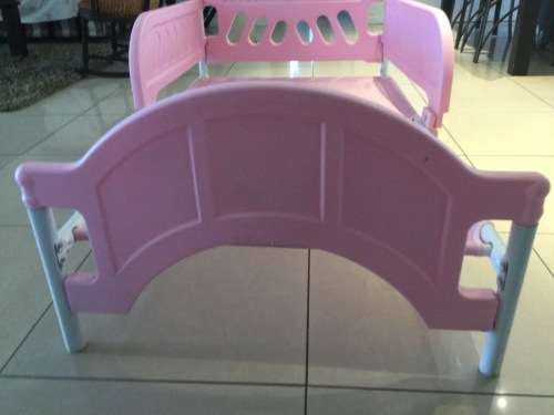 Girls novelty bed