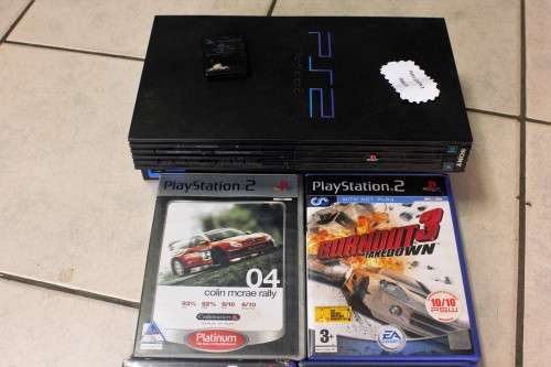 Playstation 2 + five games +controller