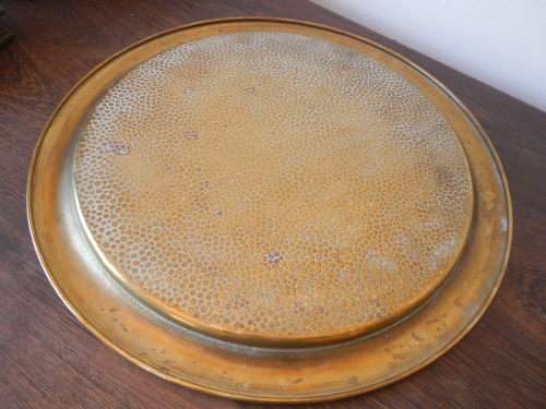 STUNNING ! 41cm Hammered Brass Tray