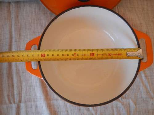 STUNNING !! Cast Iron and Orange Enameled Casserole Pot 21cm Dia