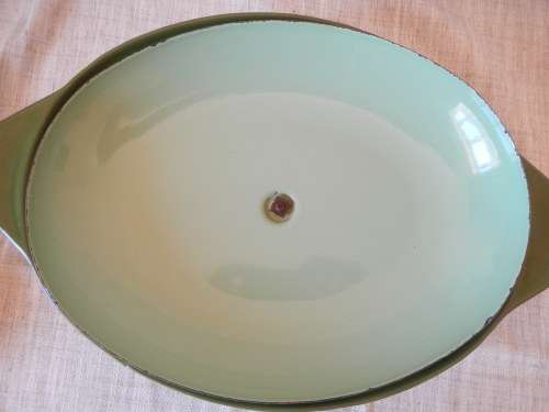 WOW !!  Vintage Oval Casserole 30cm in a 2 tone Green Enamel Finish