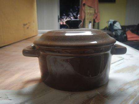 Set of 6 Vintage Single Casserole Ramekins with Lids