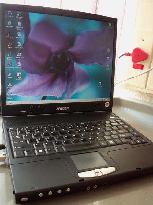 Mecer N243S8 2.4Ghz Celeron, 768Mb Ram, 40Gb HDD