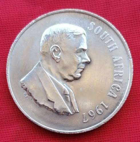 1967   SILVER   R1   COIN   (ENGLISH)       SUN8658