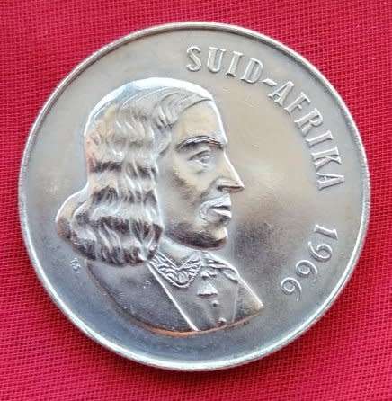 1966   SILVER   R1   COIN   (AFRIKAANS)       SUN8659