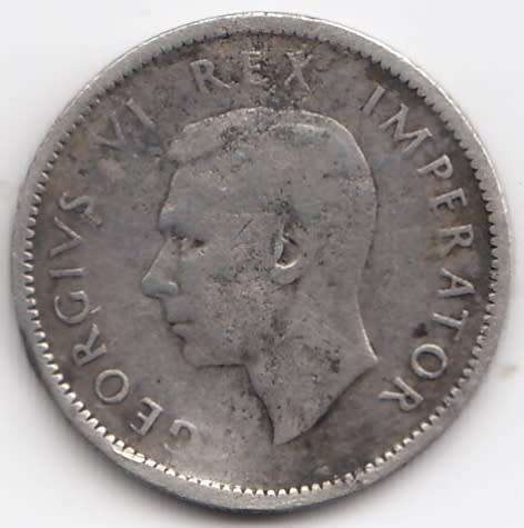 1946  SIXPENCE COIN SILVER   SA                SUN9325