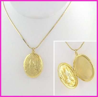 EMBELLISHED PRAYING HANDS 14 KT GOLD HGE LOCKET & CHAIN