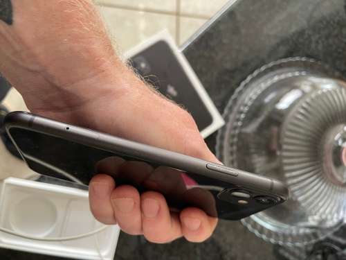 Second Hand Apple iPhone 11 - 128GB for sale.