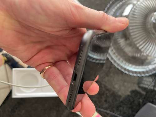 Second Hand Apple iPhone 11 - 128GB for sale.