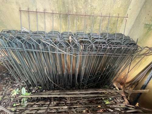 Swimming pool fences for sale