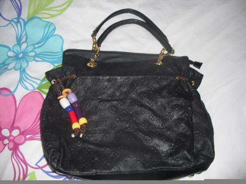 BLACK LOUIS VUITTON HANDBAG