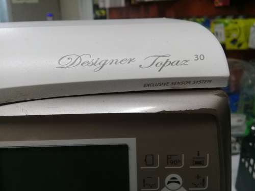 Hasqvarna Viking Designer Topaz 30 embroidery machine