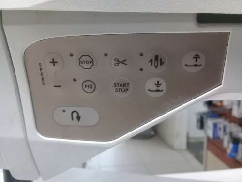 Hasqvarna Viking Designer Topaz 30 embroidery machine