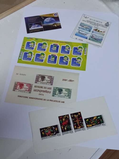 Bulk lot assorted stamps