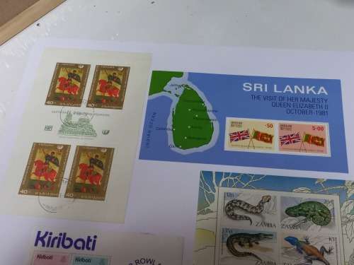 Bulk lot assorted stamps