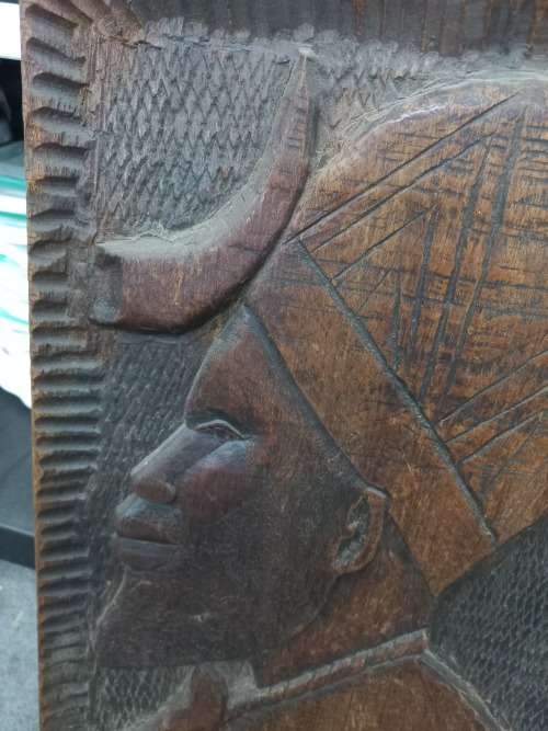 Wooden frame carving Africana style