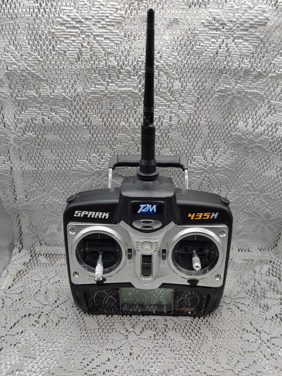 LOT ON AUCTION---AIRPLANES , CONTROLLERS, Helicopters ---GREAT BUY