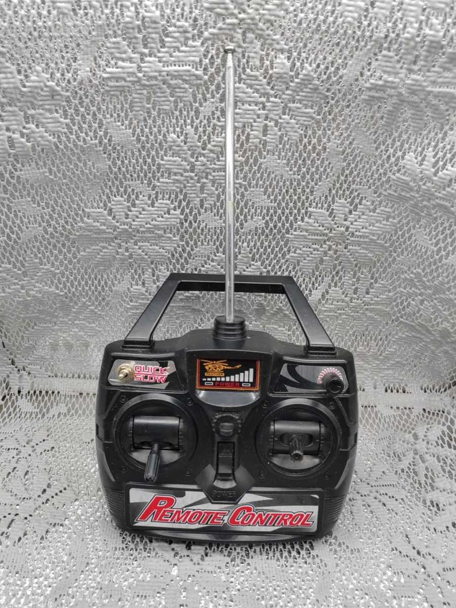 LOT ON AUCTION---AIRPLANES , CONTROLLERS, Helicopters ---GREAT BUY