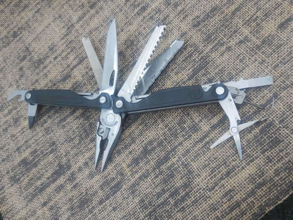 Leatherman Charge plus