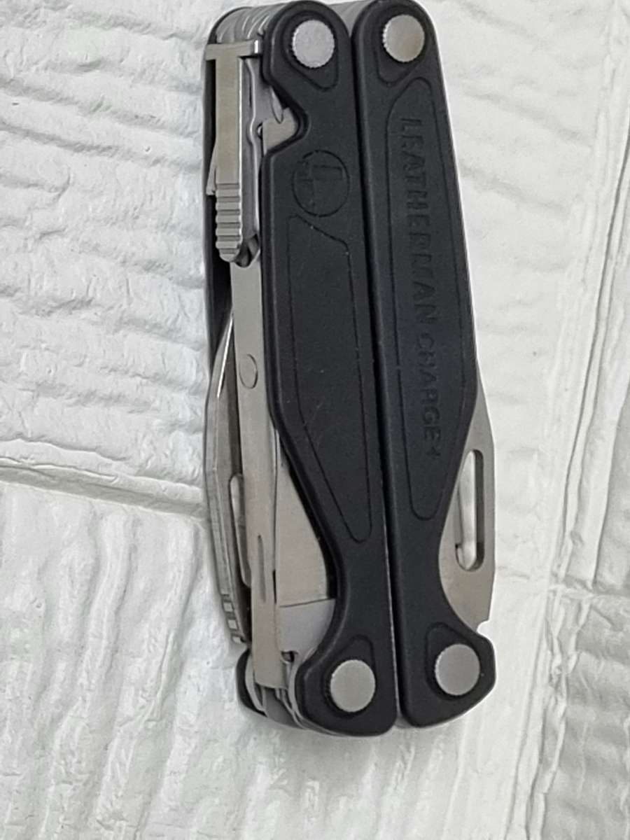 Leatherman Charge plus