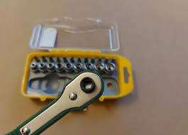 23P PRECISION screwdriver and bit  set