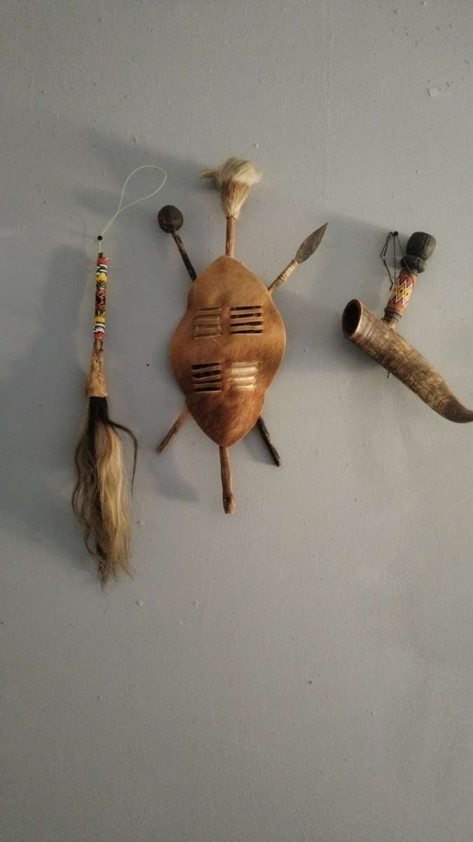 STUNNING ZULU ARTIFACTS