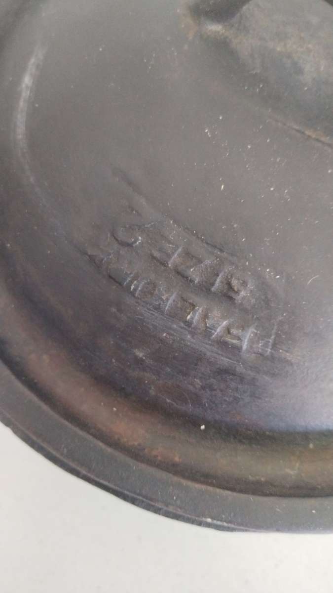 SWART PLAT POTJIE KOS POT