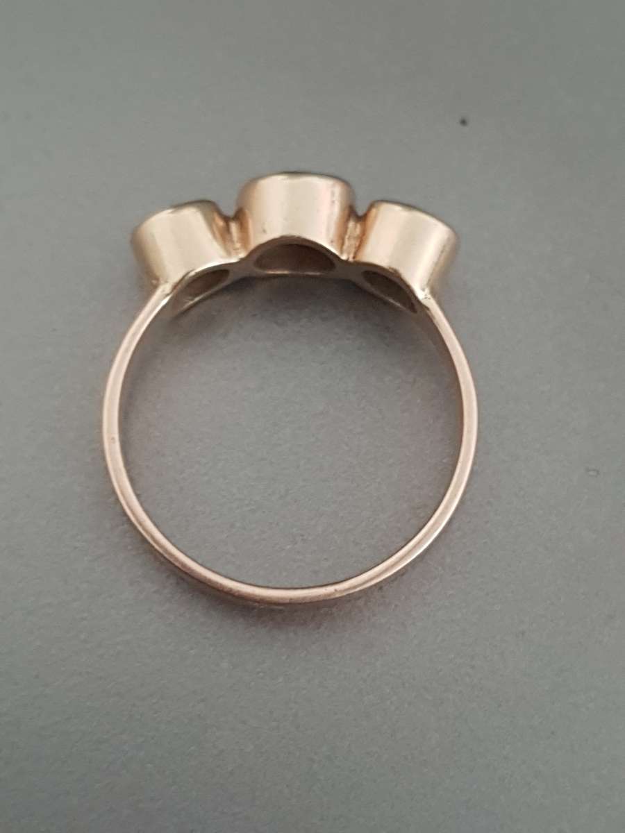 9 CT RING UP FOR GRABS 4.7GRAMS VINTAGE GORGEOUS!!!!!!!!!!!!