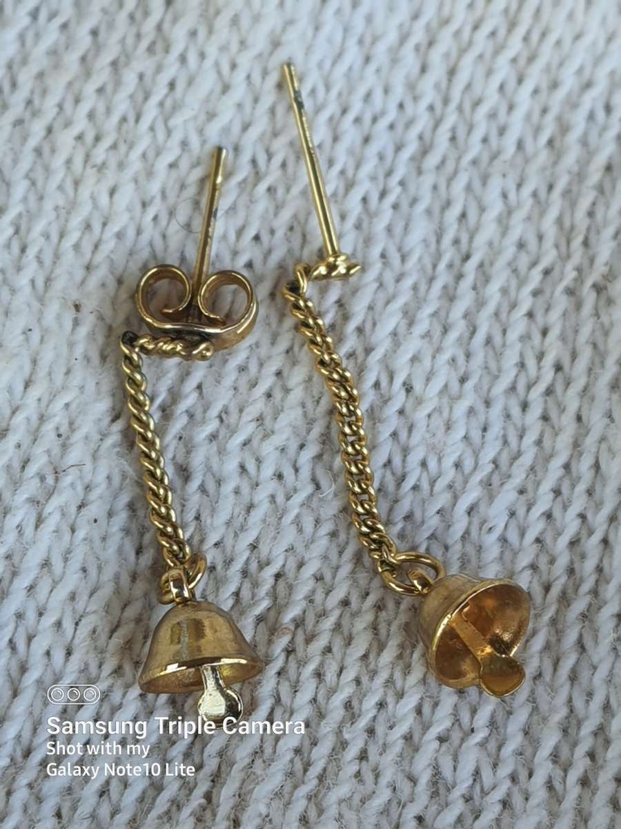 KAROO-ANTIEK #30 - STUNNING PAIR OF 9CT YELLOW GOLD EARINGS 1GRAM - NOT STAMPED BUT TESTED.