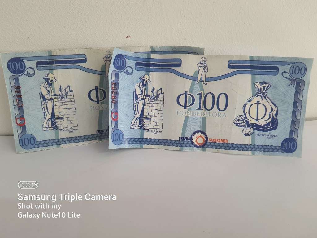 x2 - ORA R100 RAND NOTES - ORANIA - NORTHERN CAPE