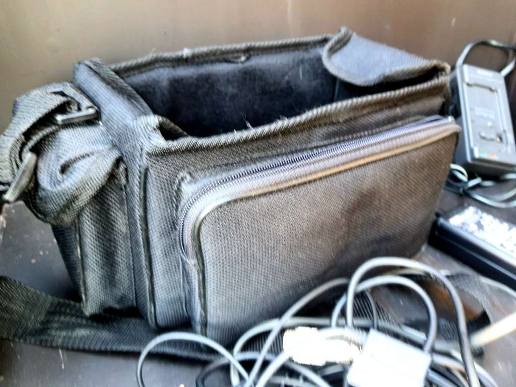 #11 ANTIQUE WEEK - KAROO ANTIEK - SONY HANDYCAM VINTAGE GREAT CONDITION