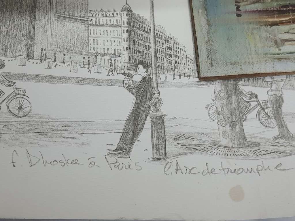 #4 dE PARIS ambience ** - job lot - art  - vintage Kodak working film camera AND M0RE _ WOW _