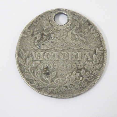 1837 - 1897 Queen Victoria medallion - Very well used