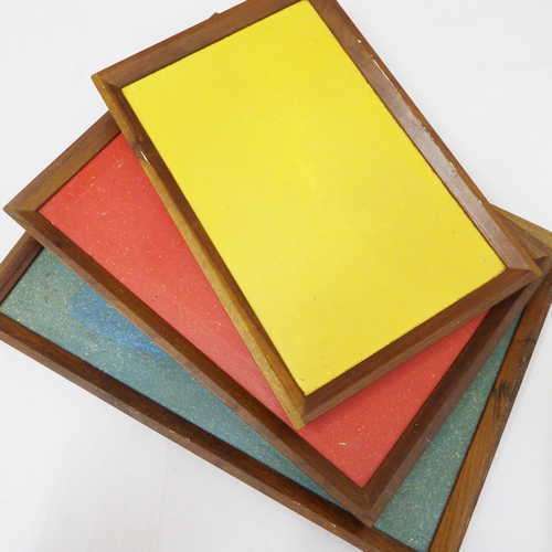 Lot of 3 different sized trays