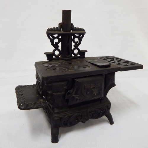Small stove - Height : 23.5 cm